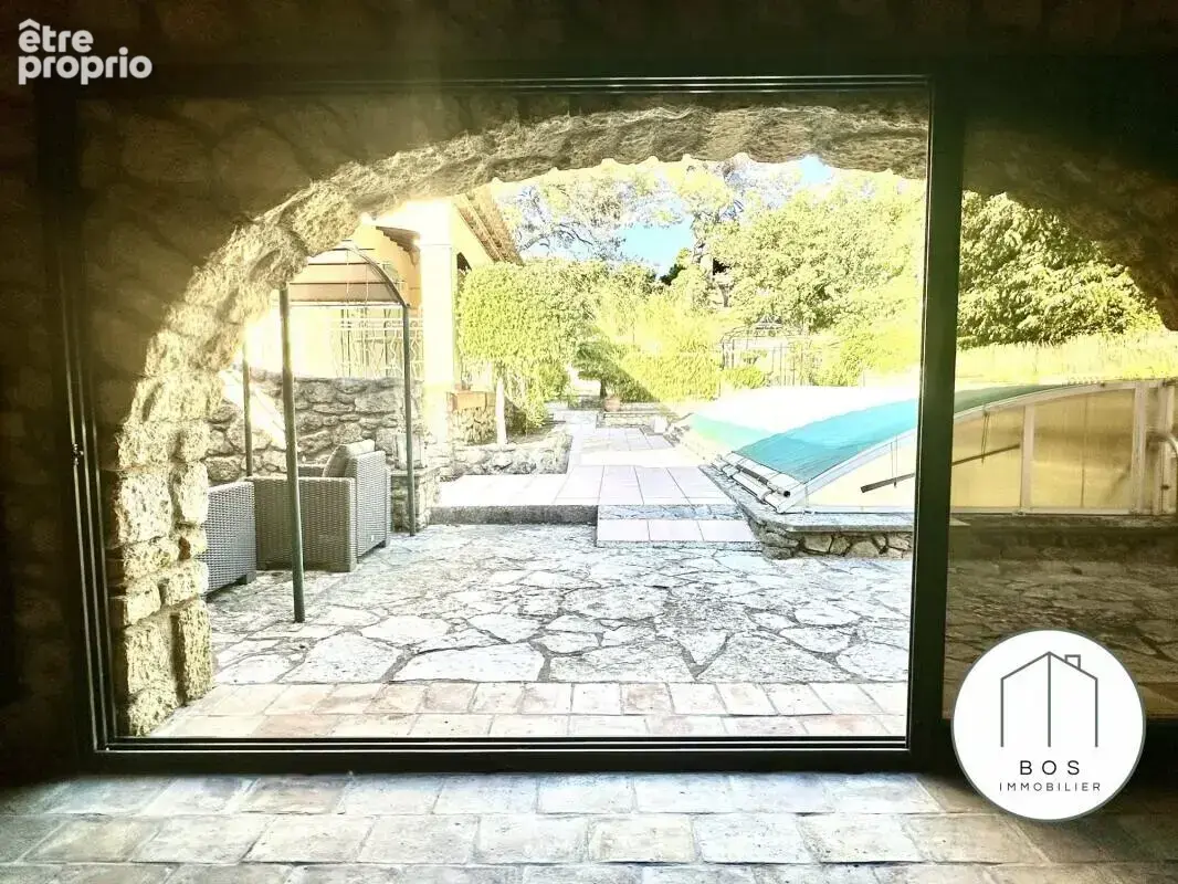 Villa avec piscine et garage - photo 30