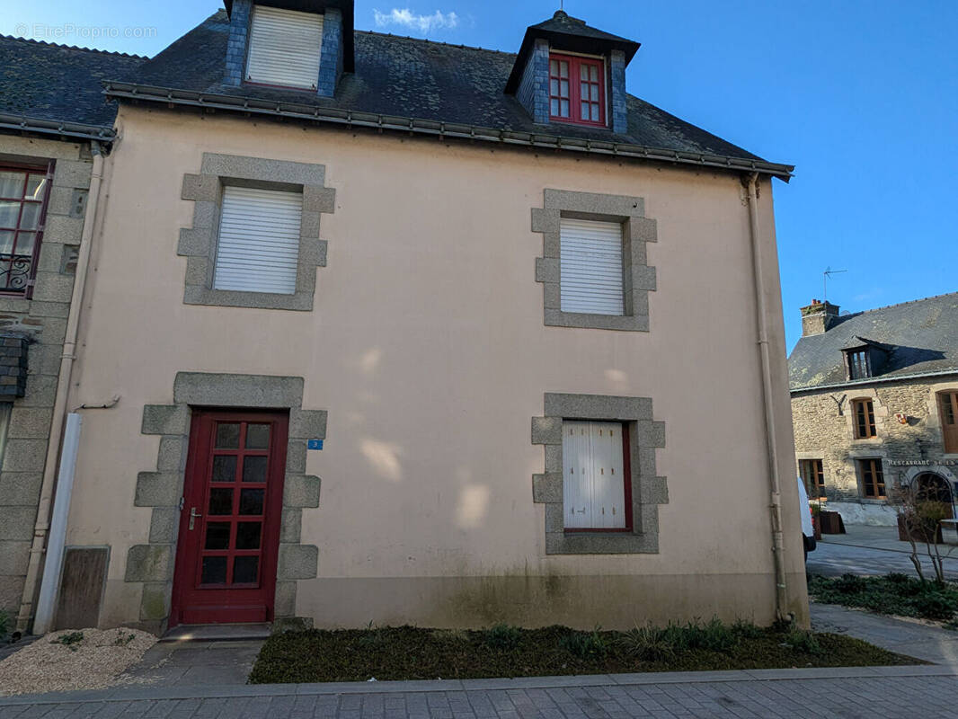 Maison à JOSSELIN