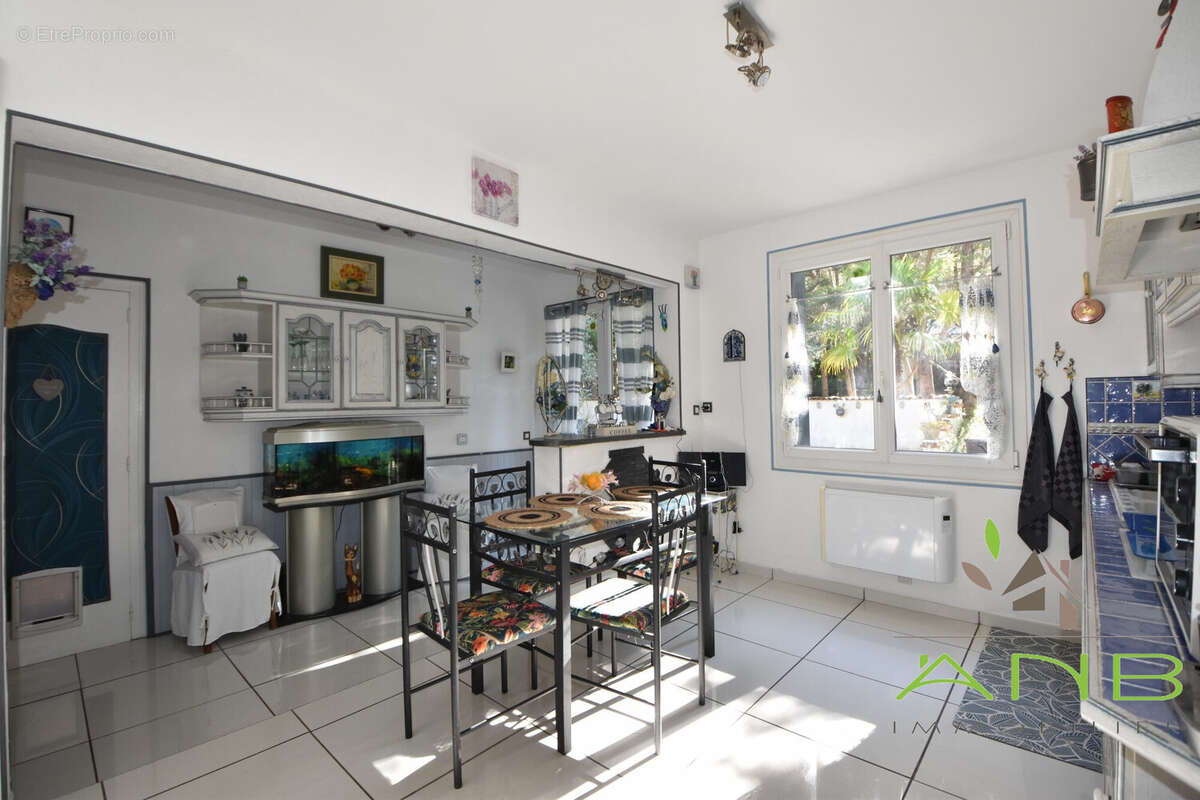 Maison à L'ISLE-D'ESPAGNAC