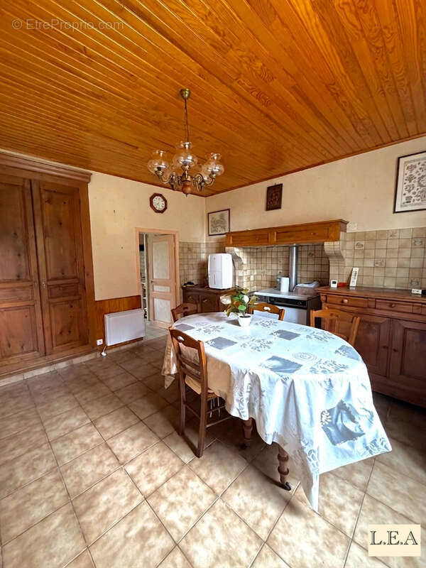 Maison à BLOT-L'EGLISE