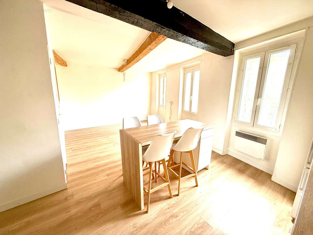 Appartement à MARSEILLE-11E