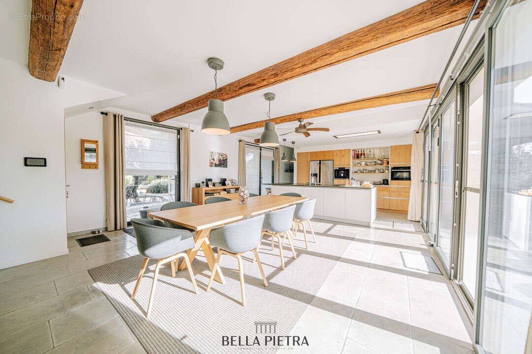 Maison à SAINT-MATHIEU-DE-TREVIERS