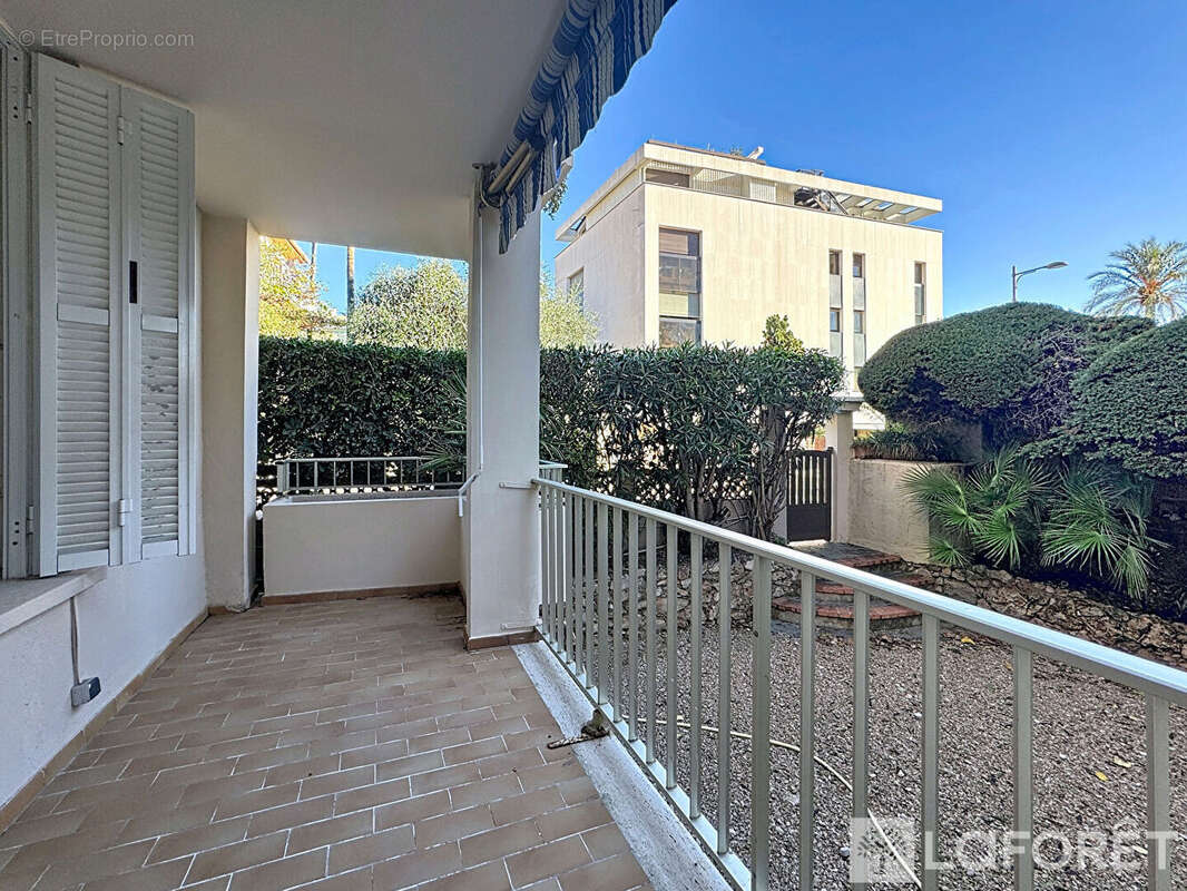 Appartement à ROQUEBRUNE-CAP-MARTIN