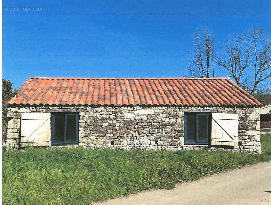 Maison à SERIGNE