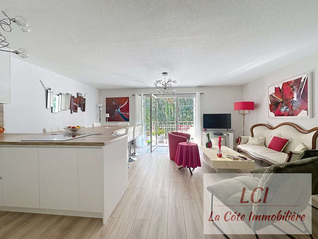 GUJAN, au coeur des Commerces, Superbe appartement T5 au dernier étage. - photo 4