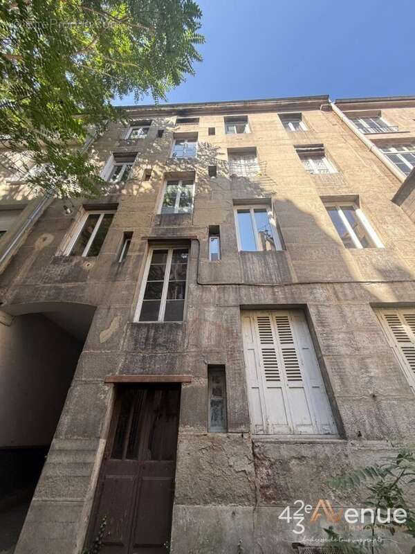 Appartement à SAINT-ETIENNE