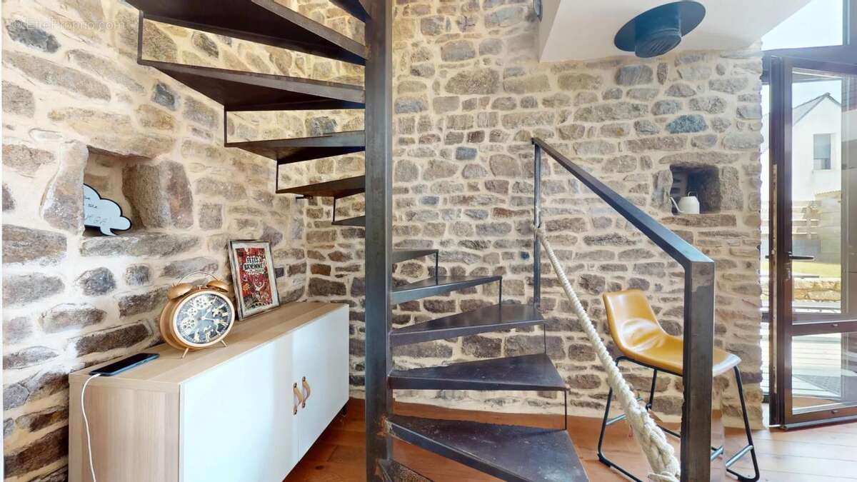 Maison à LOCOAL-MENDON