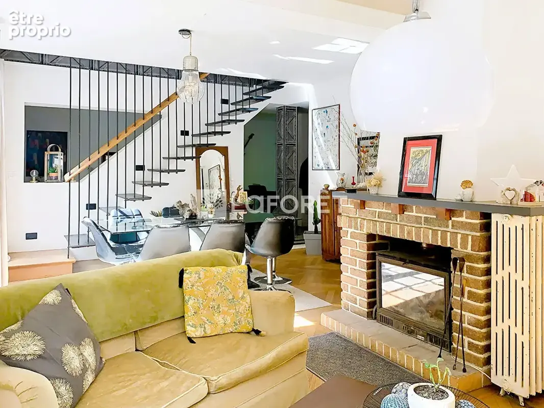 Maison Familiale avec dépendance aménagée de 7 pièce(s) 215 m2 - photo 2