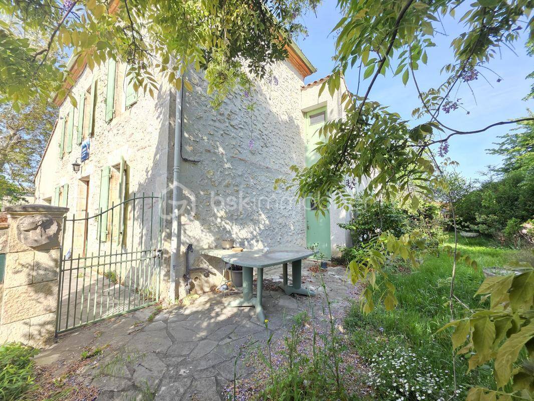 Maison à ROQUEFORT