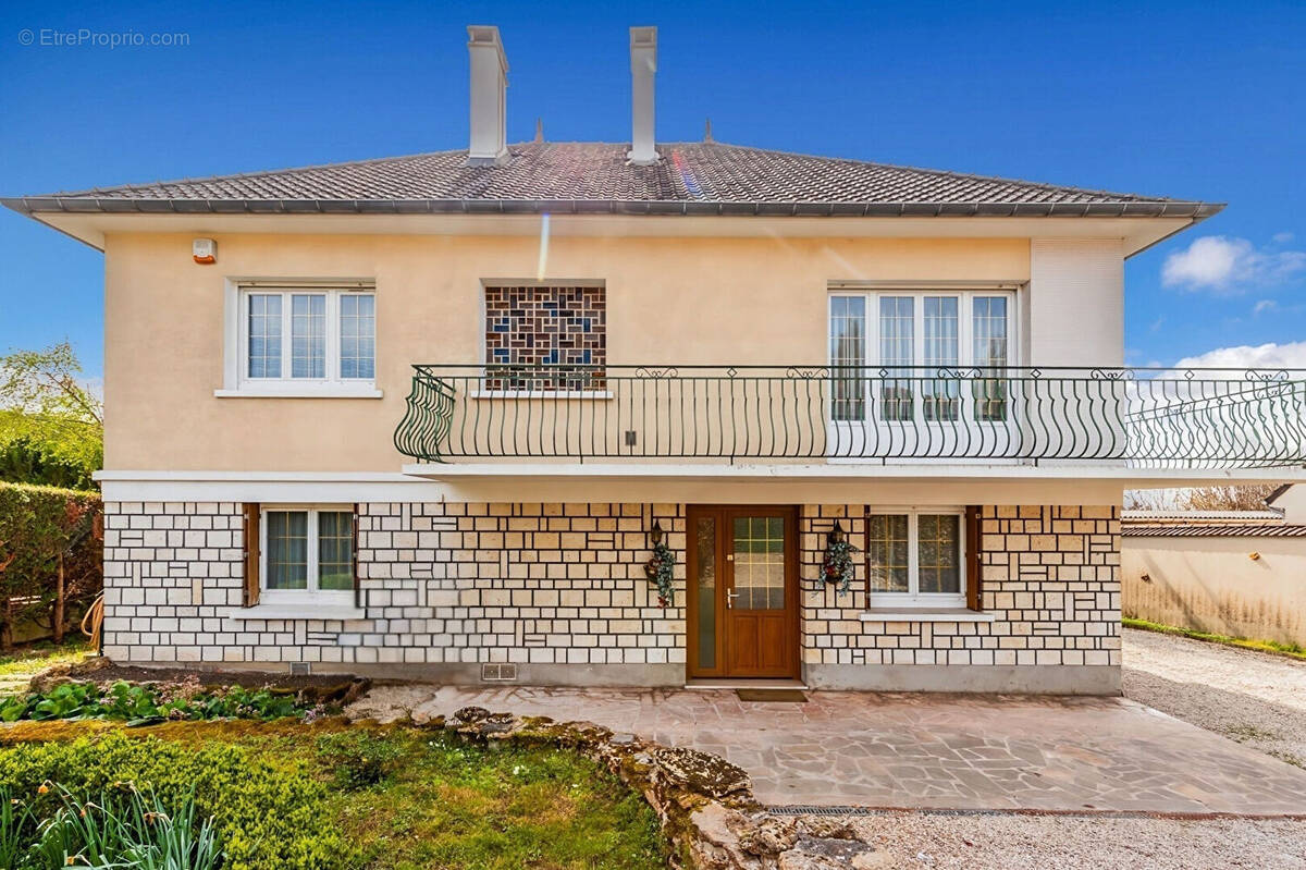 Maison à YERRES