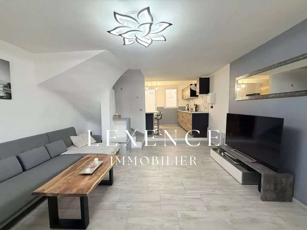 Appartement à SAINT-CANNAT