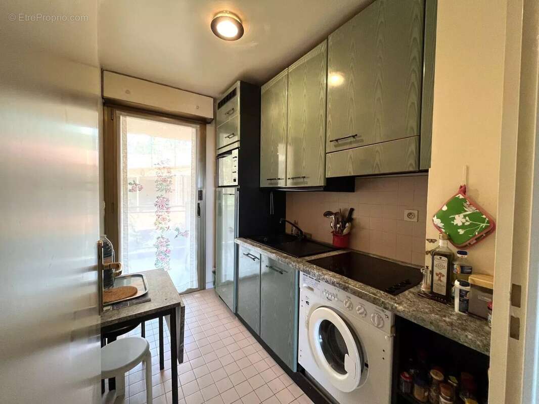 Appartement à EZE
