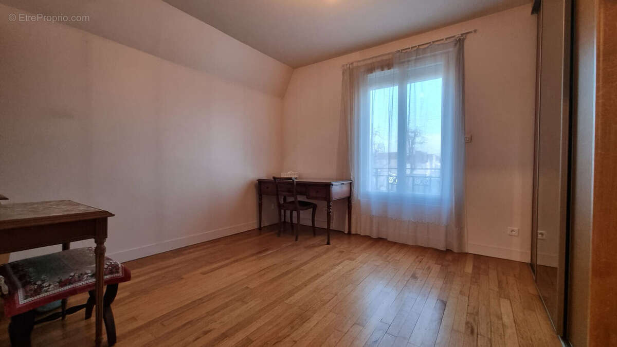 Maison à MANTES-LA-VILLE