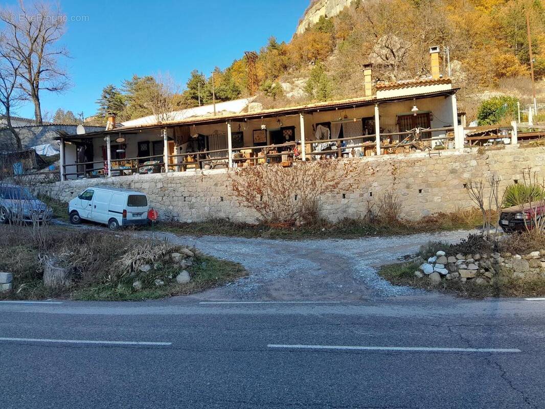 Photo 1 - Maison à ANNOT