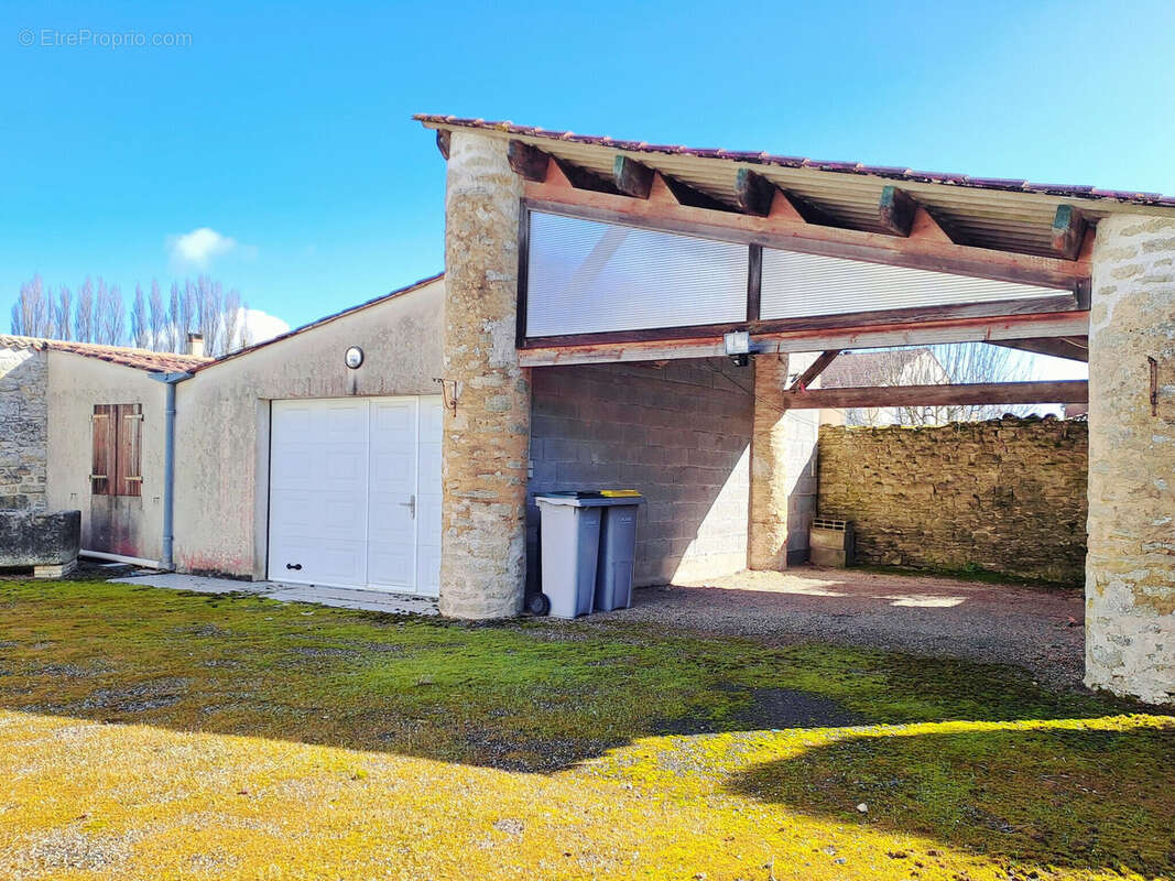 Centre Saint-Pierre-la-Noue - Villa 4 chambres + bureau sur 1 206m2 de terrain - photo 3