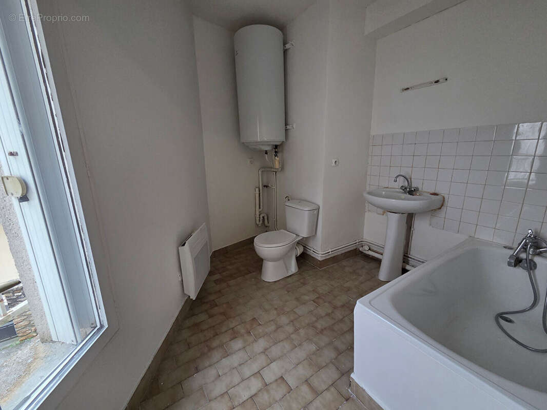 Appartement à EPERNON