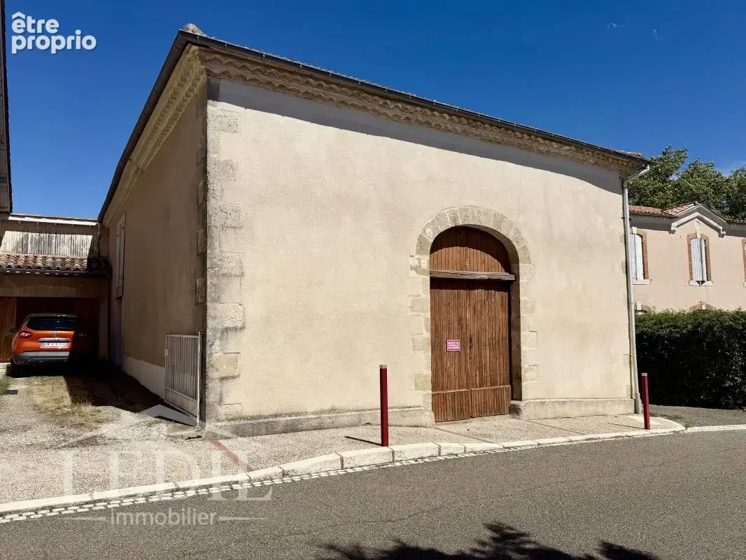 Grande maison de village avec vue, terrain et dépendances - photo 3
