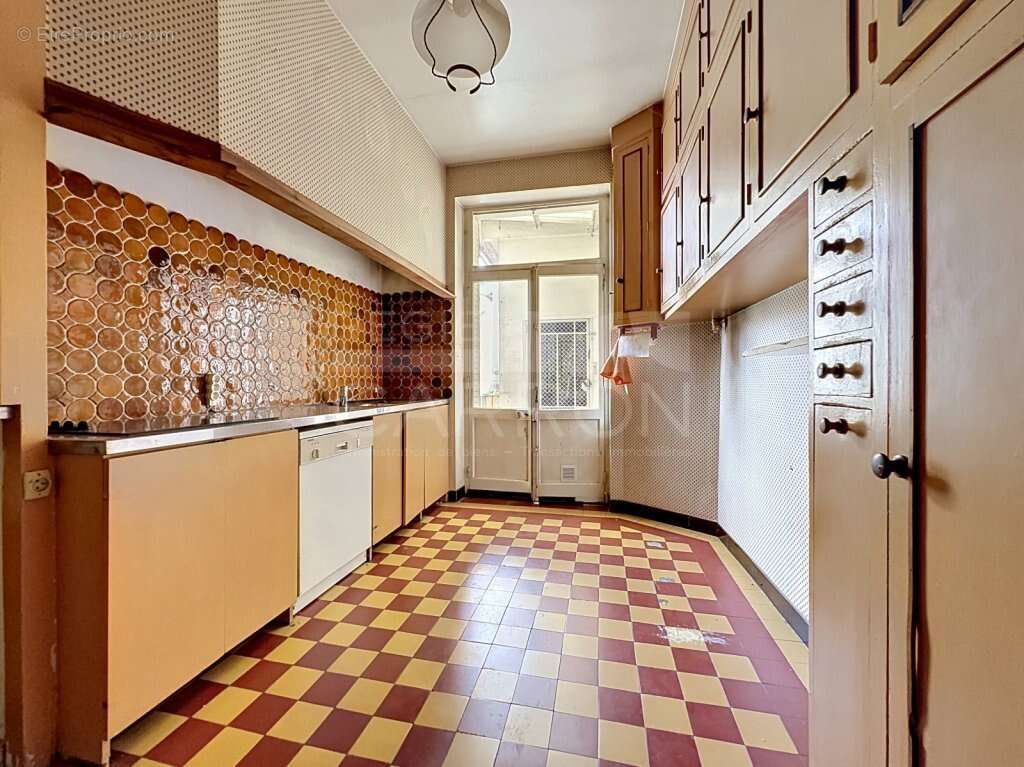 Lyon 6 brotteaux dernier etage 785000€ 6 pieces 136m² vue fourviere - photo 7