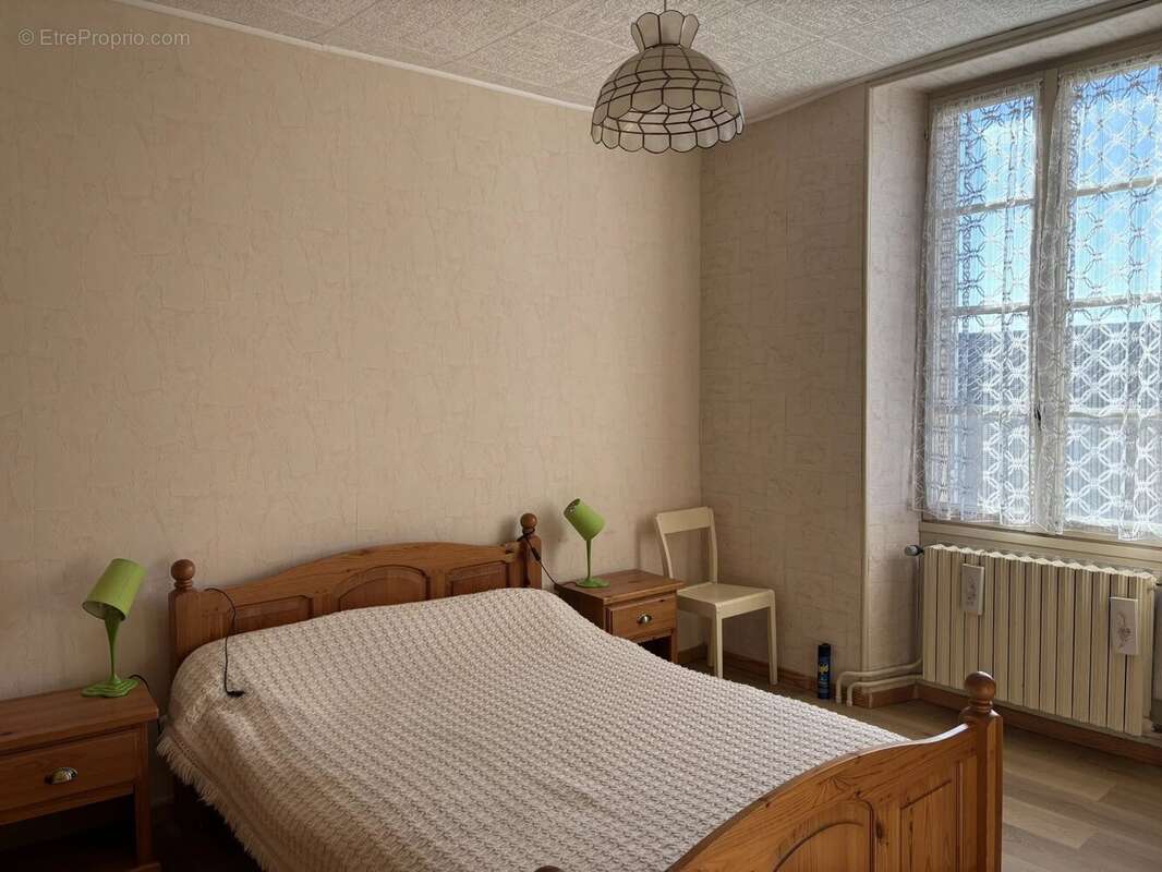 Maison à AUBETERRE-SUR-DRONNE