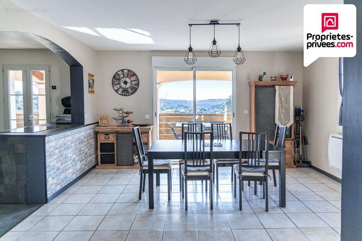 Maison à FLASSANS-SUR-ISSOLE