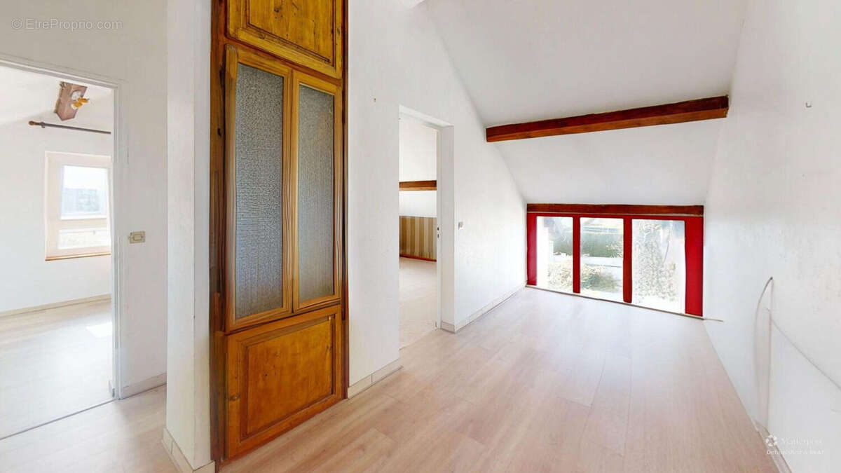 Maison à MISEREY-SALINES