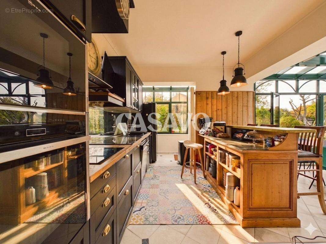 Maison à LE PERREUX-SUR-MARNE