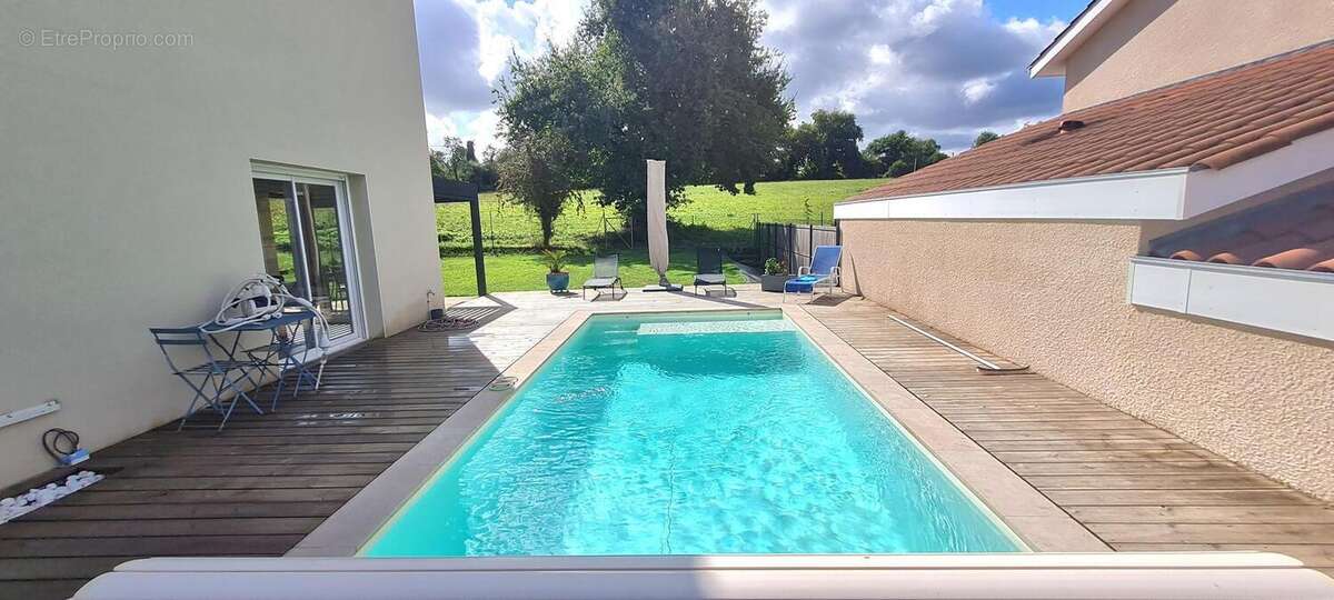 Photo 3 - Maison à TOUSSIEUX