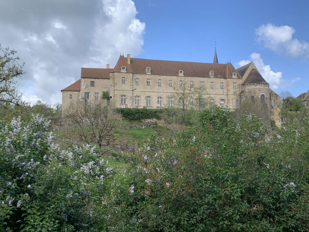 Maison à LA CHATRE-LANGLIN