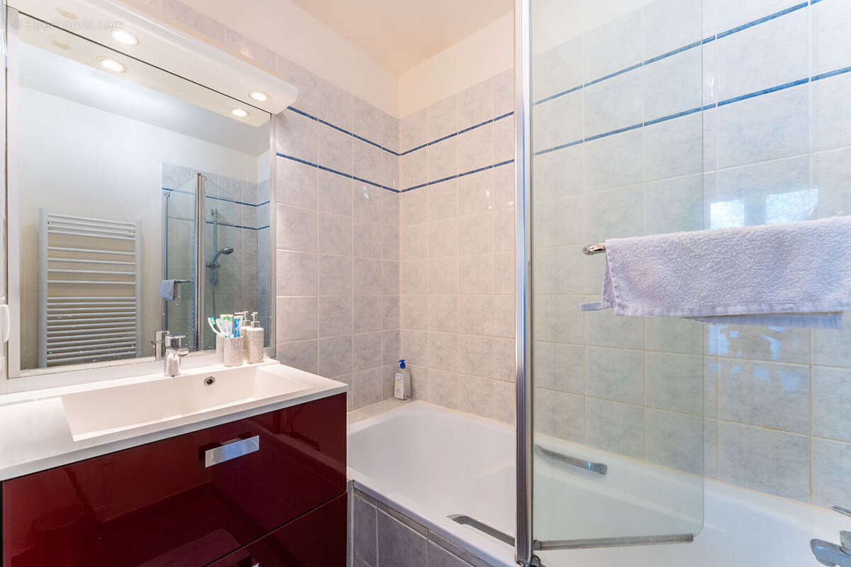 Appartement à LE PLESSIS-ROBINSON