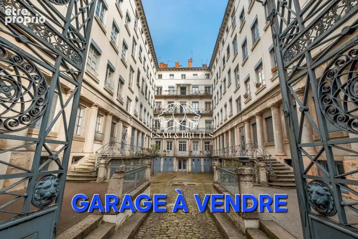 Parking à LYON-2E
