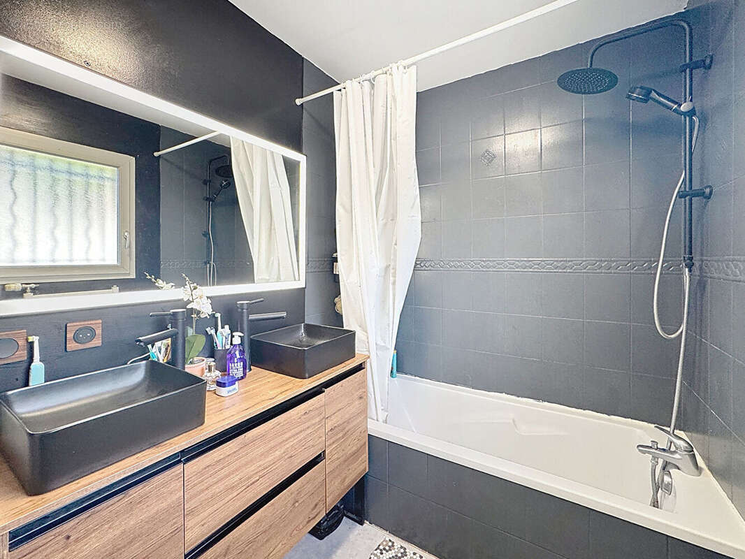 Maison à SAINT-SAVIN