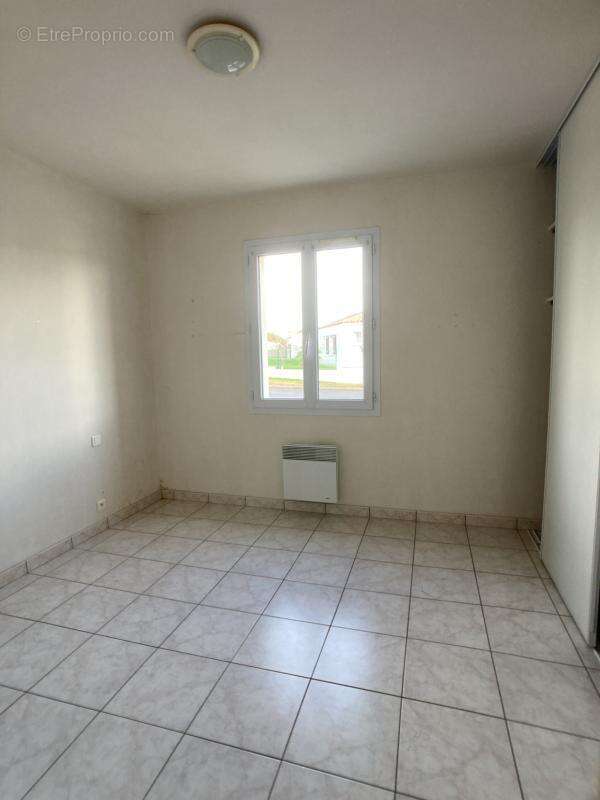 Maison à L&#039;AIGUILLON-SUR-VIE