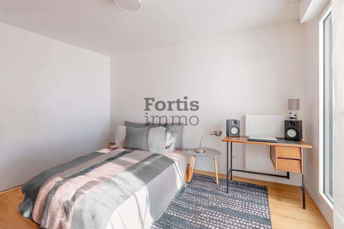 Appartement à MONTROUGE