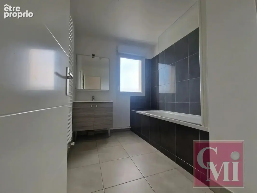 Grand appartement 3 chambres et terrasses ! - photo 5