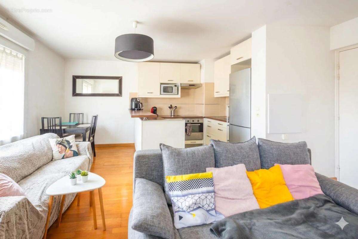 Appartement à PONTAULT-COMBAULT