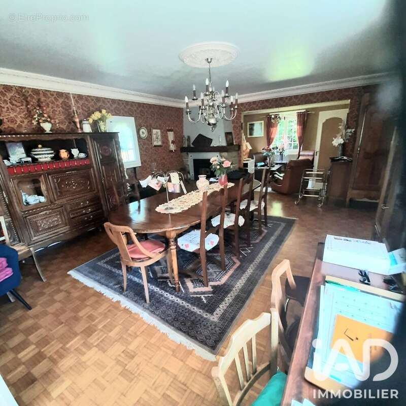 Maison 136 m² à Carhaix-Plouguer  - photo 7