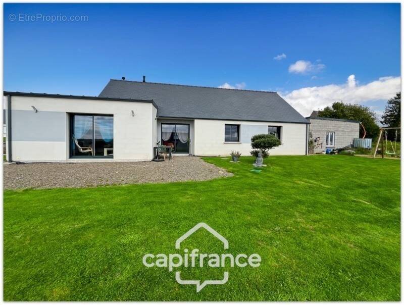 Maison à SAINTE-CECILE