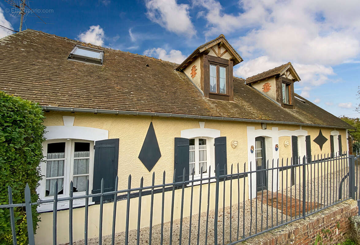 Maison à ILLIERS-L'EVEQUE