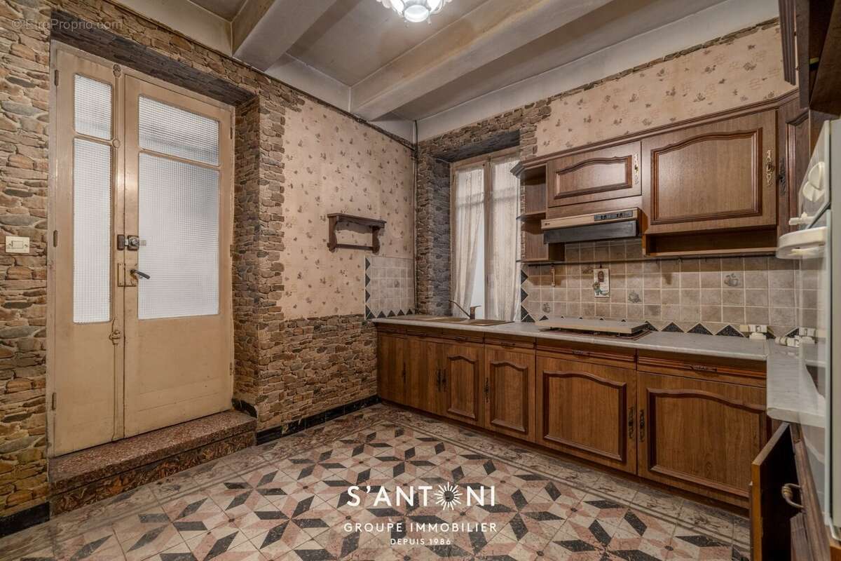 Maison à VILLENEUVE-LES-BEZIERS