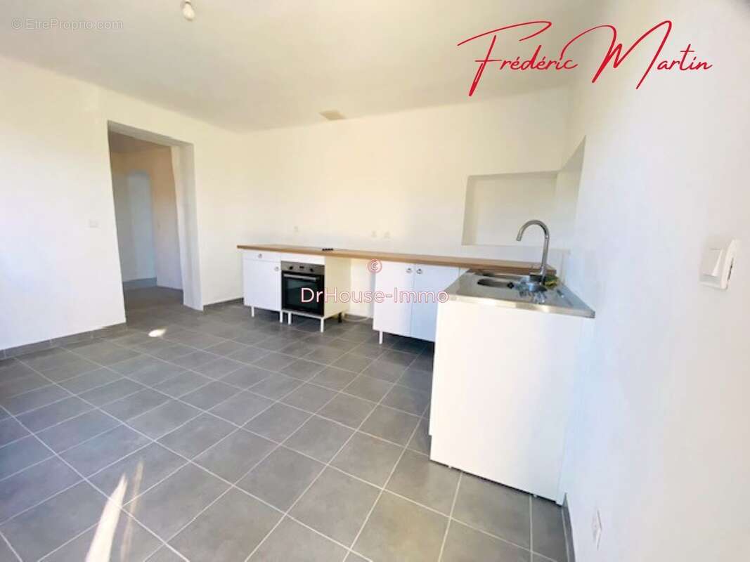 Maison à RIBAUTE-LES-TAVERNES