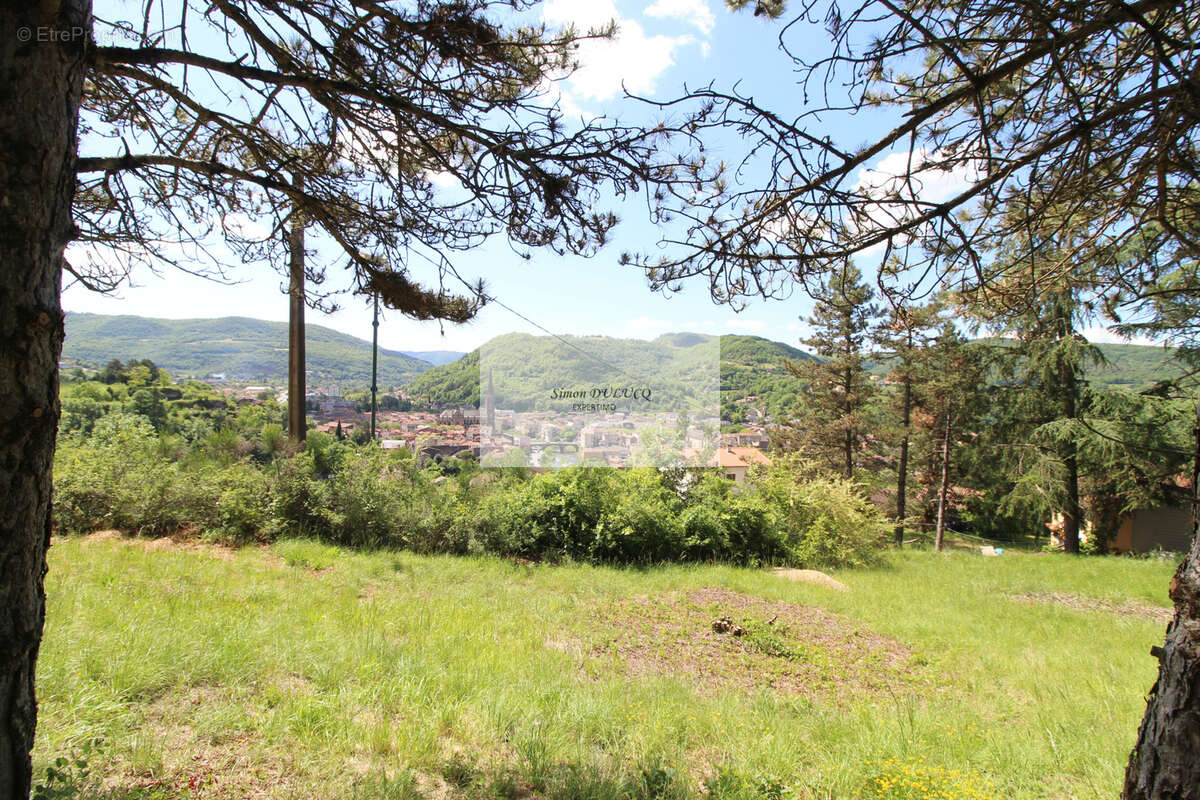 Terrain à SAINT-AFFRIQUE