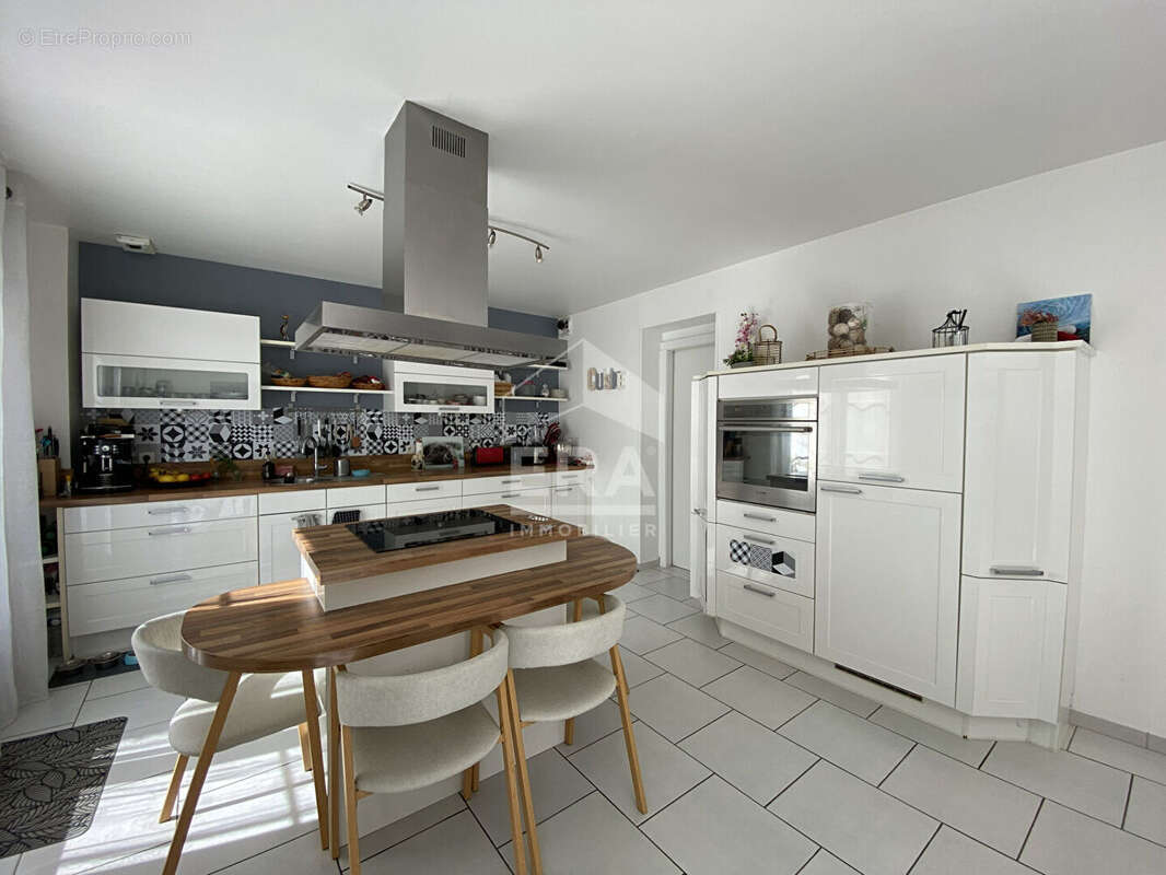 Maison à CHAUMONTEL