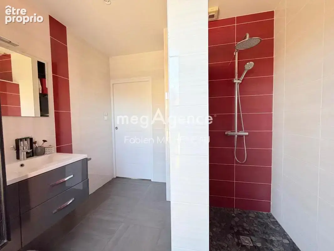 Maison plain pied - La Séguinière - 125 m2 - photo 15