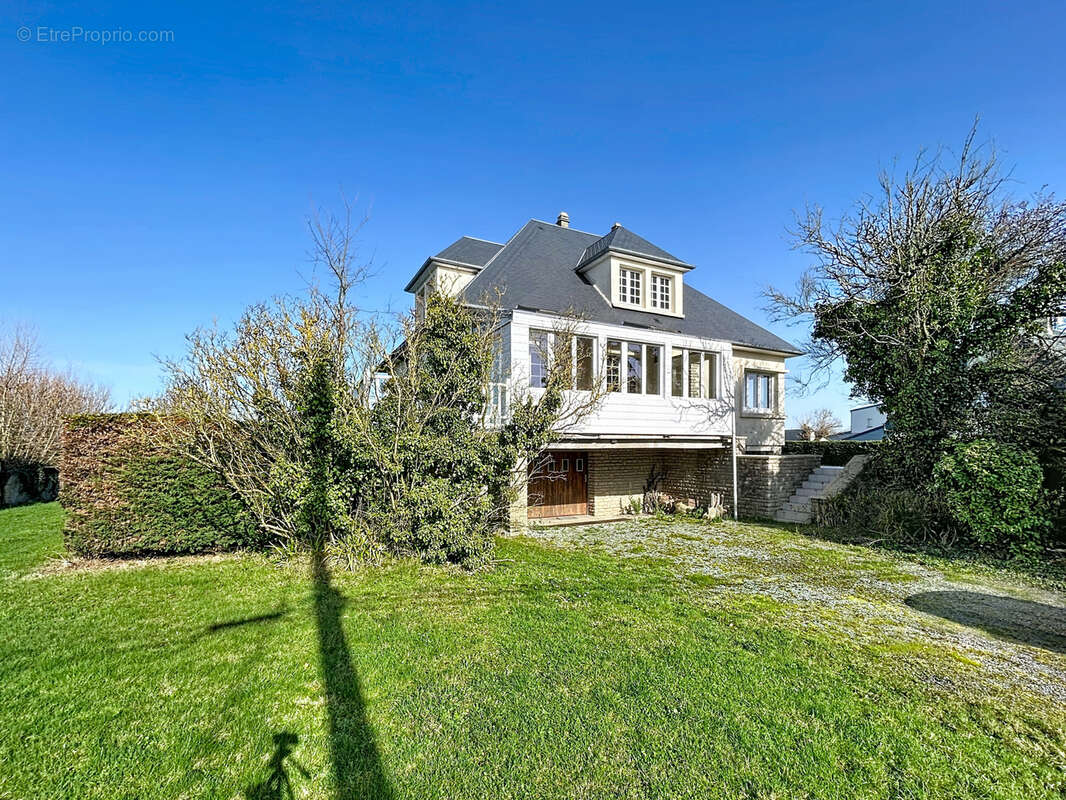 Maison à GOUVILLE-SUR-MER