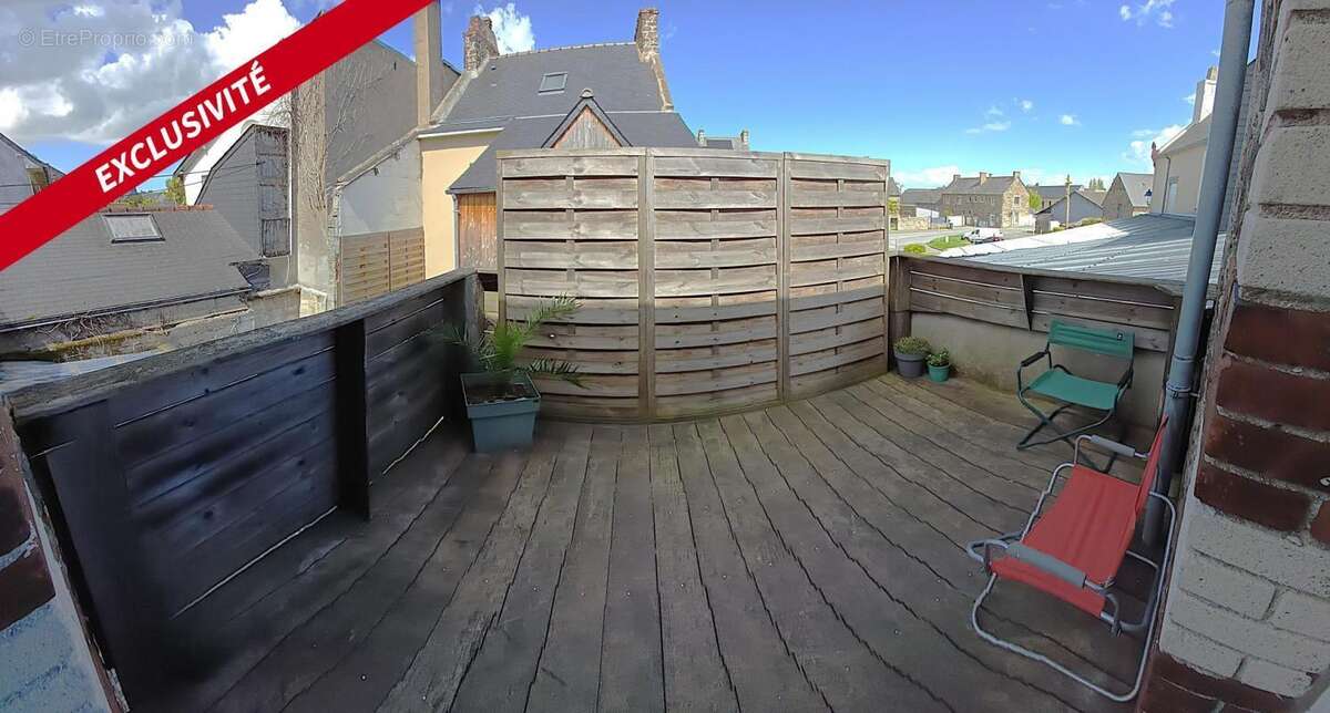 Maison à LE VIVIER-SUR-MER