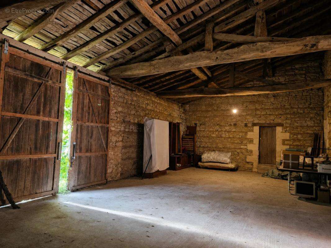 Propriété de 12 pièces de 820 m² à Samazan - photo 21