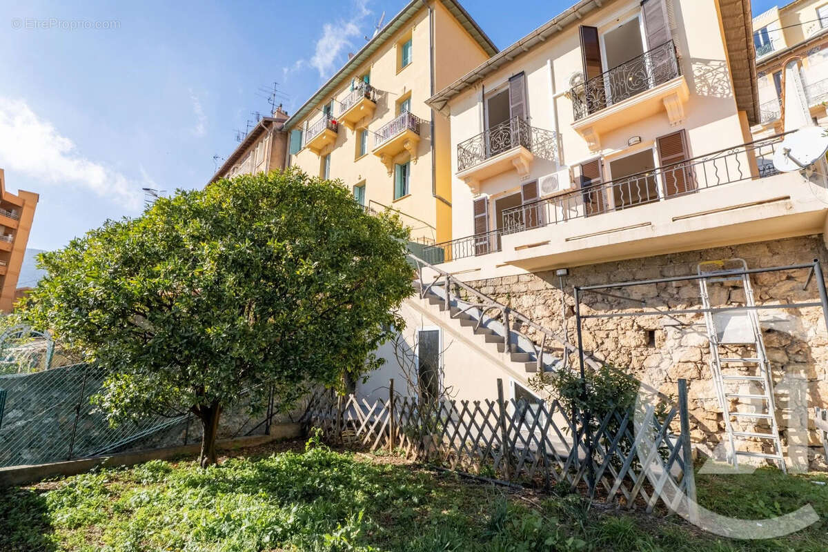Maison 88 m² à Beausoleil  - photo 6