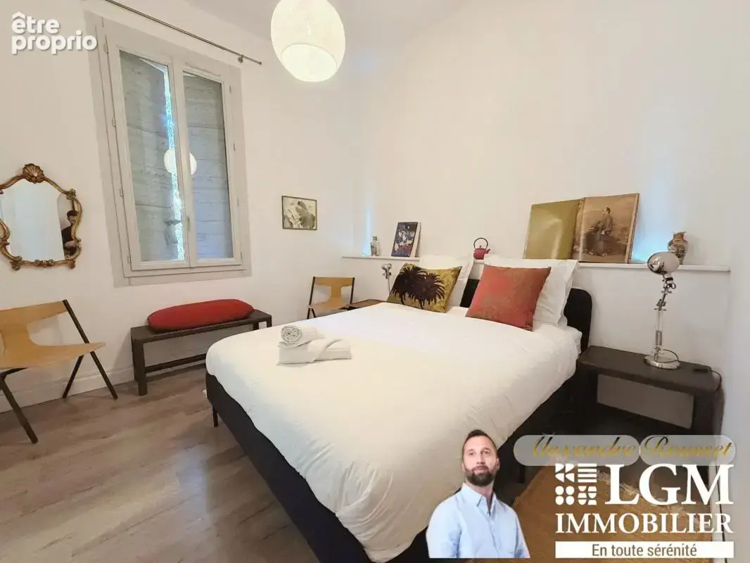  Appartement de caractère de 115 m² avec terrasse – Au cœur du centre historique de Nîmes - photo 15