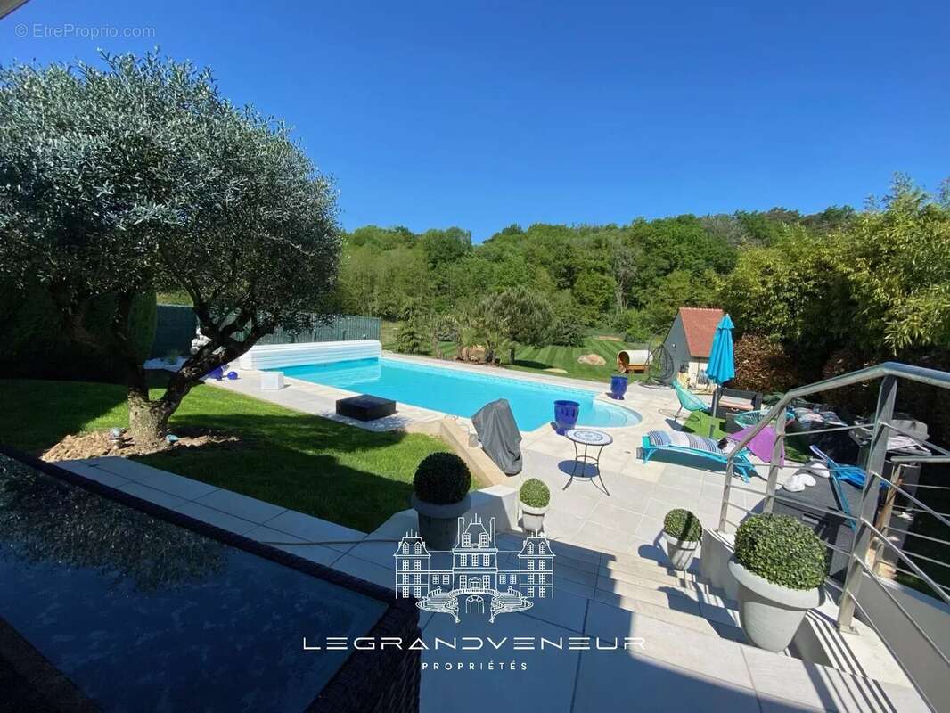 Maison à FONTAINEBLEAU