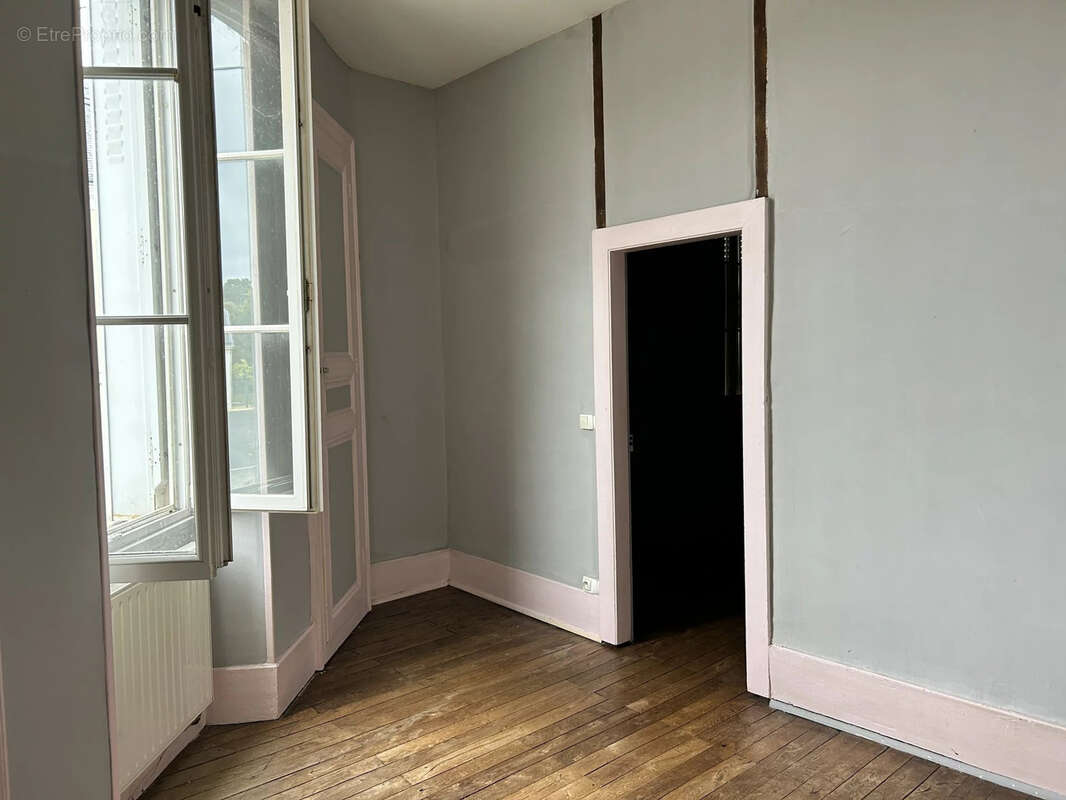 Maison à SAINT-GAULTIER